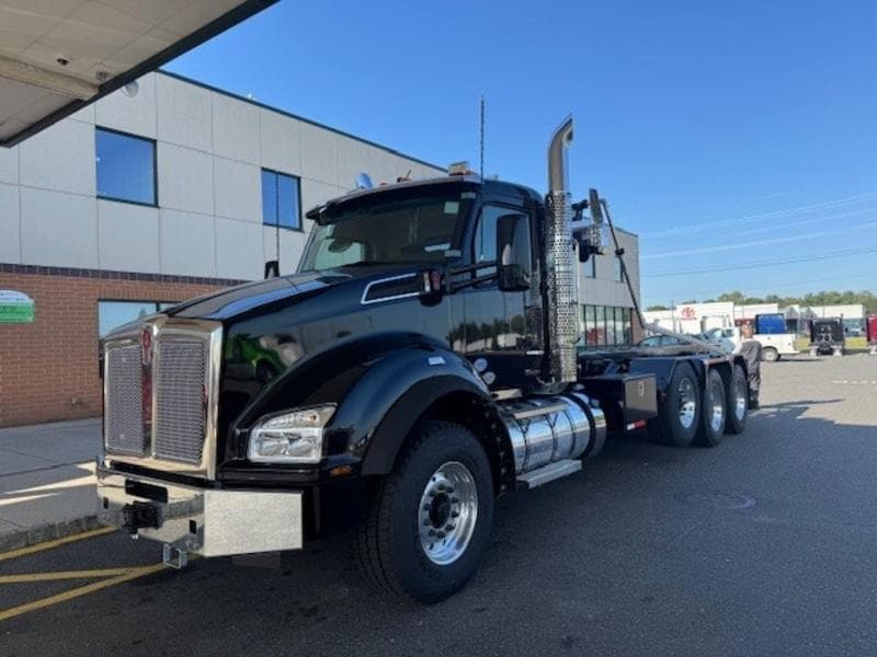 2026 Kenworth T880