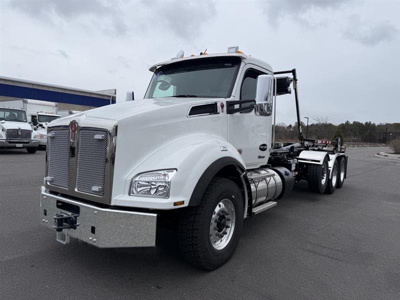 2026 Kenworth T880