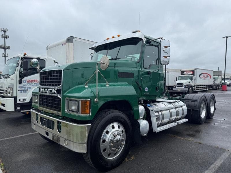 2022 Mack