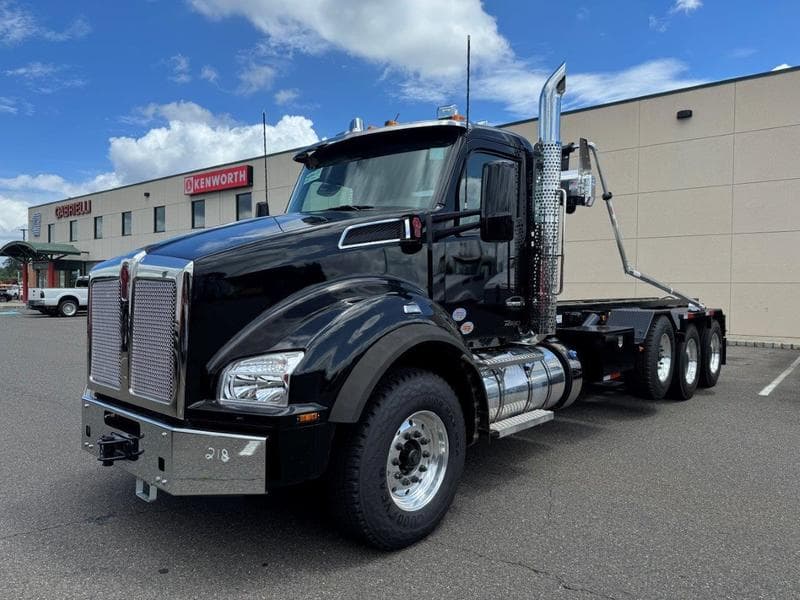 2026 Kenworth T880