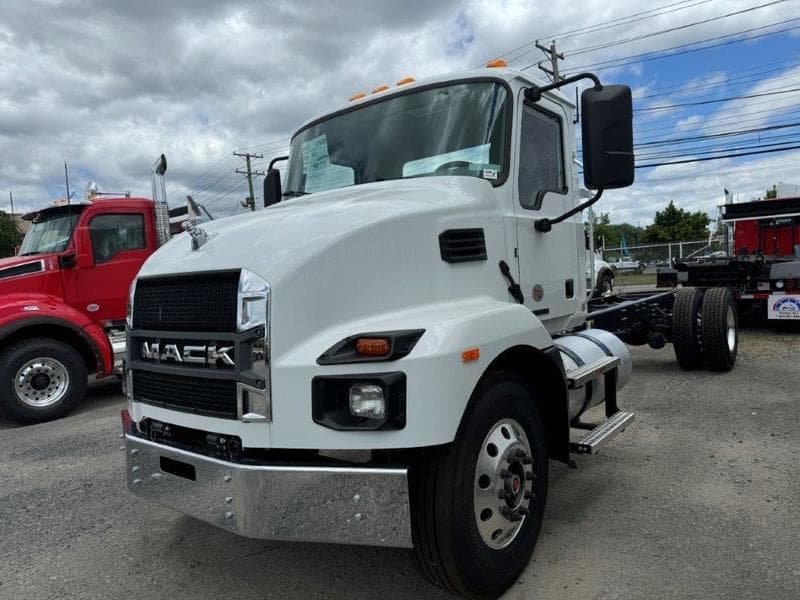 2025 Mack