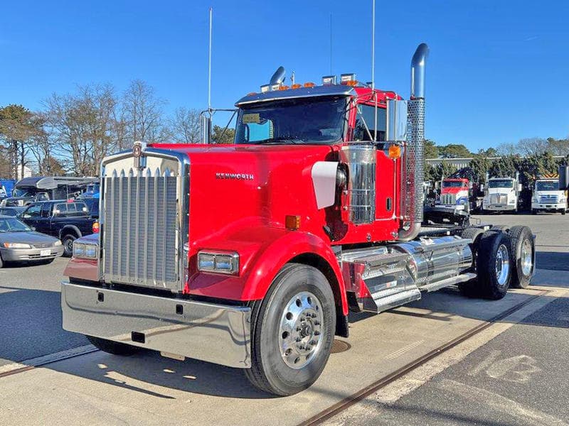 2026 Kenworth W900