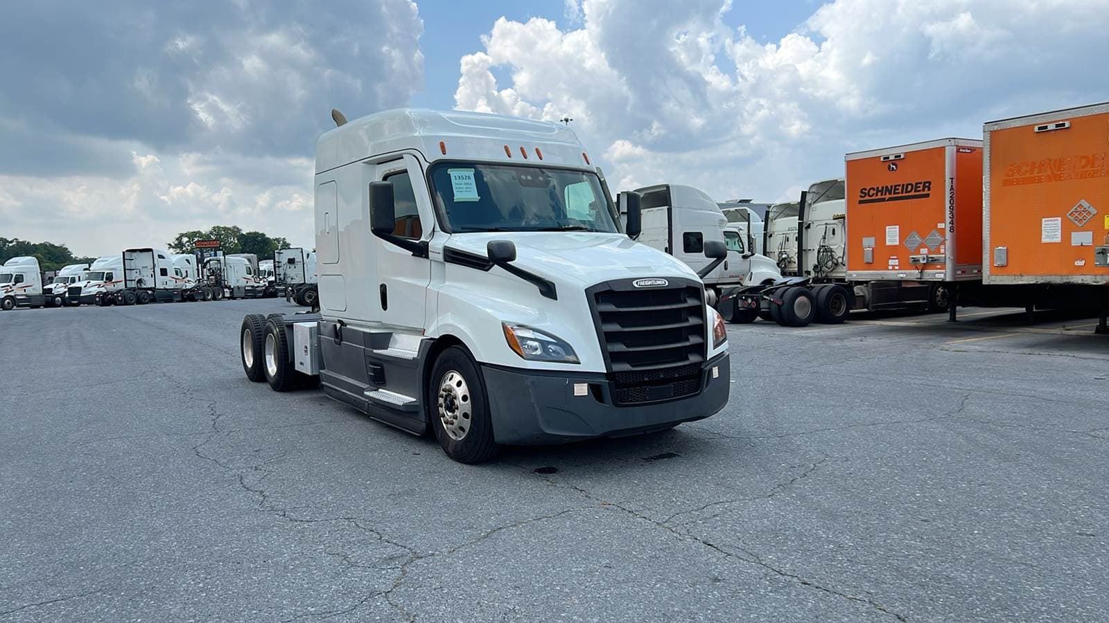 2021 Freightliner Cascadia