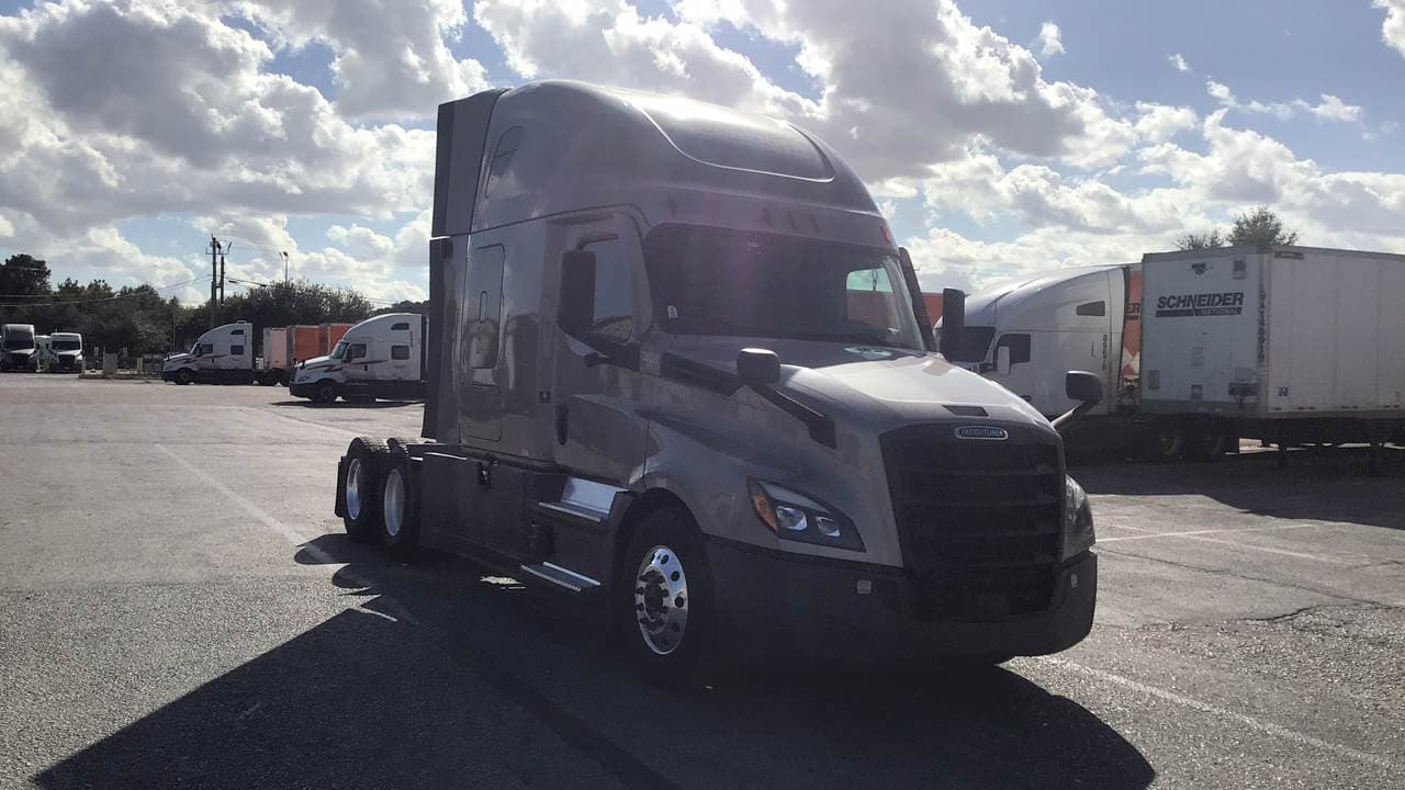 2024 Freightliner Cascadia