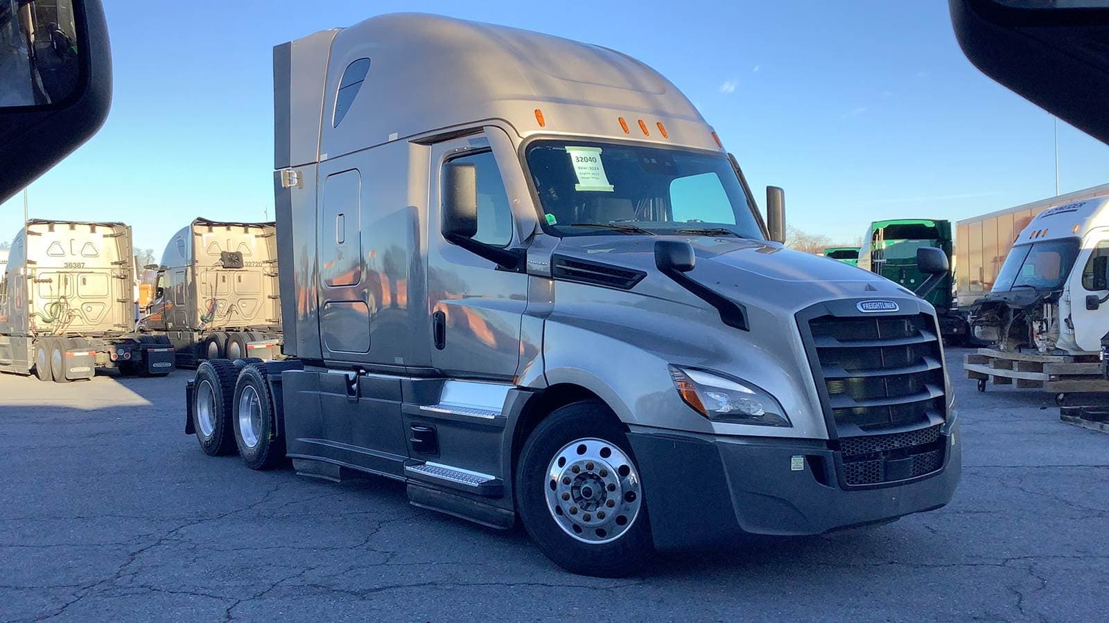 2024 Freightliner Cascadia