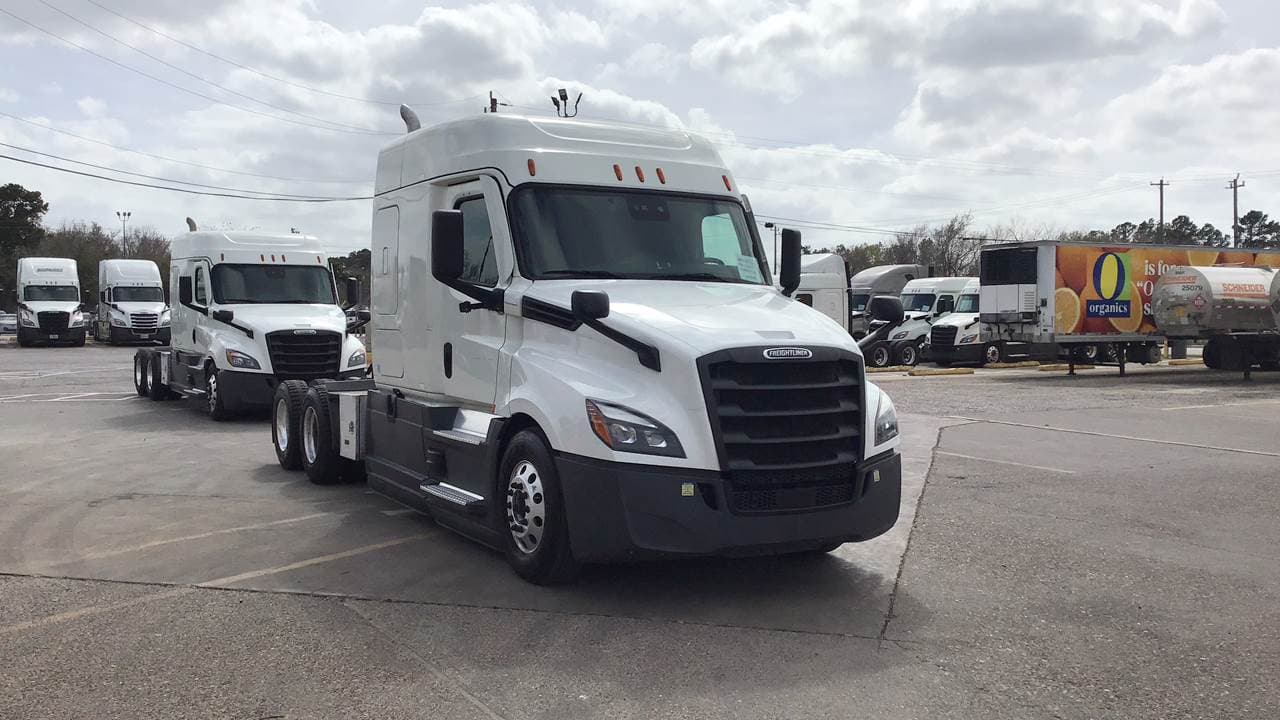 2022 Freightliner Cascadia