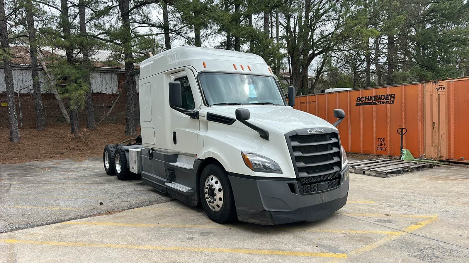 2021 Freightliner Cascadia