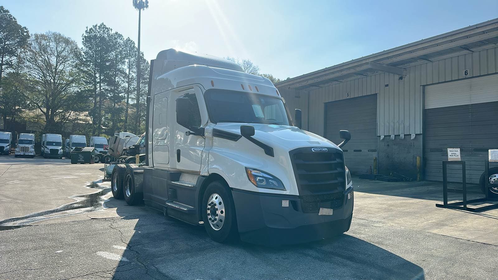 2021 Freightliner Cascadia