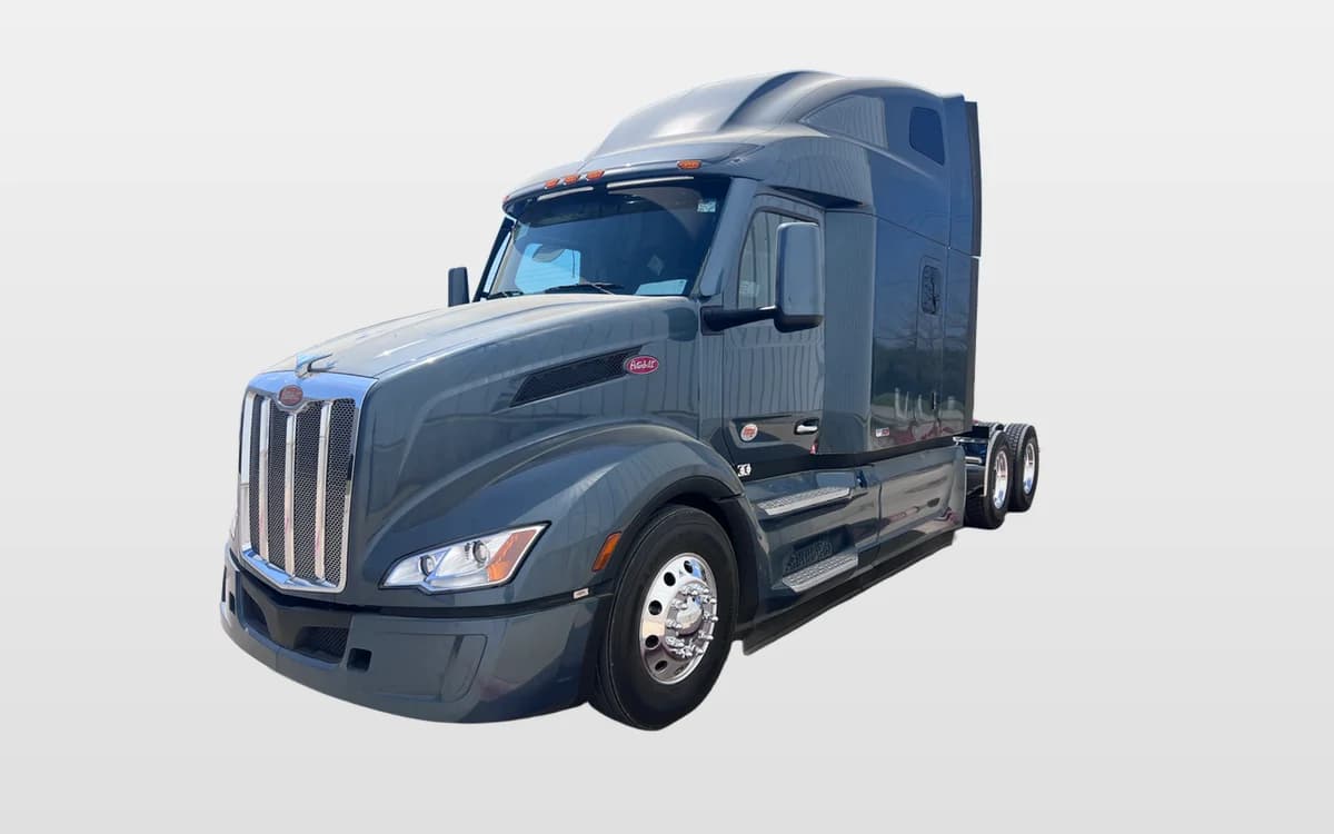2027 Peterbilt 579