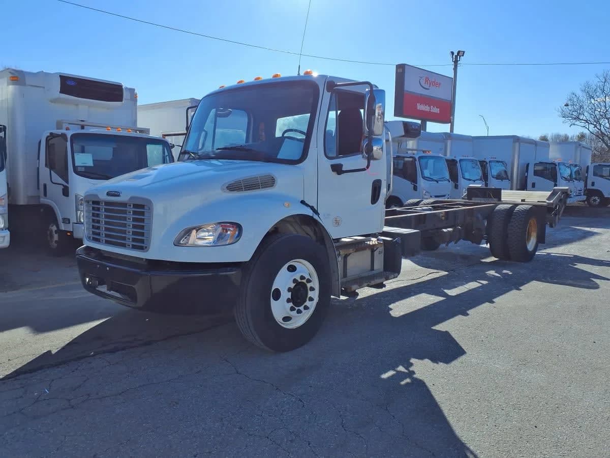 2019 Freightliner M2 106