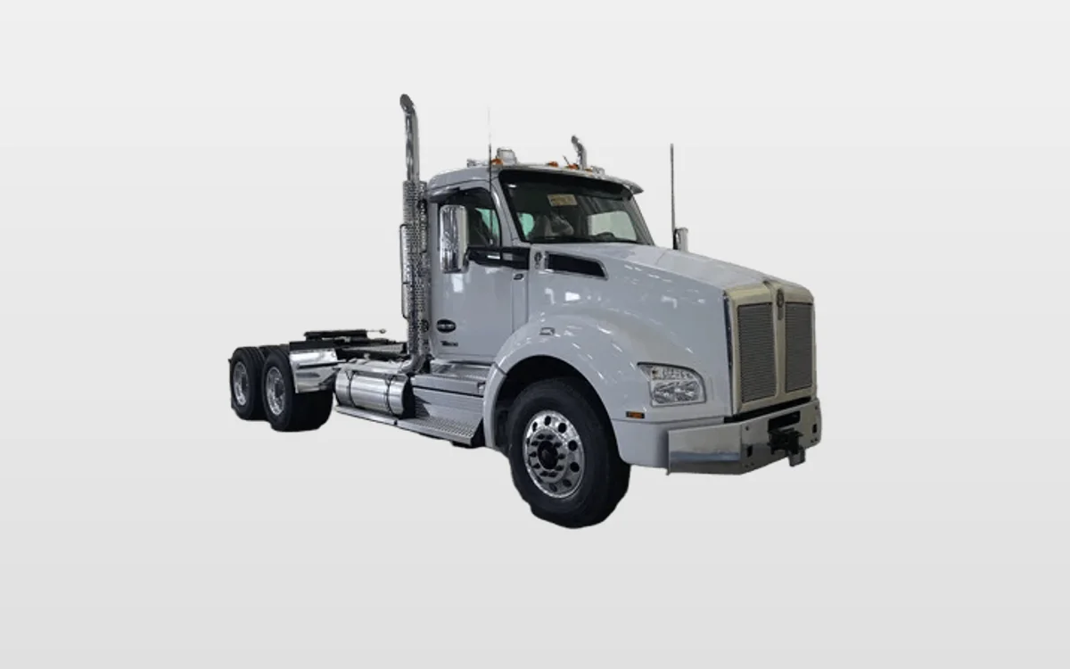 2027 Kenworth T880