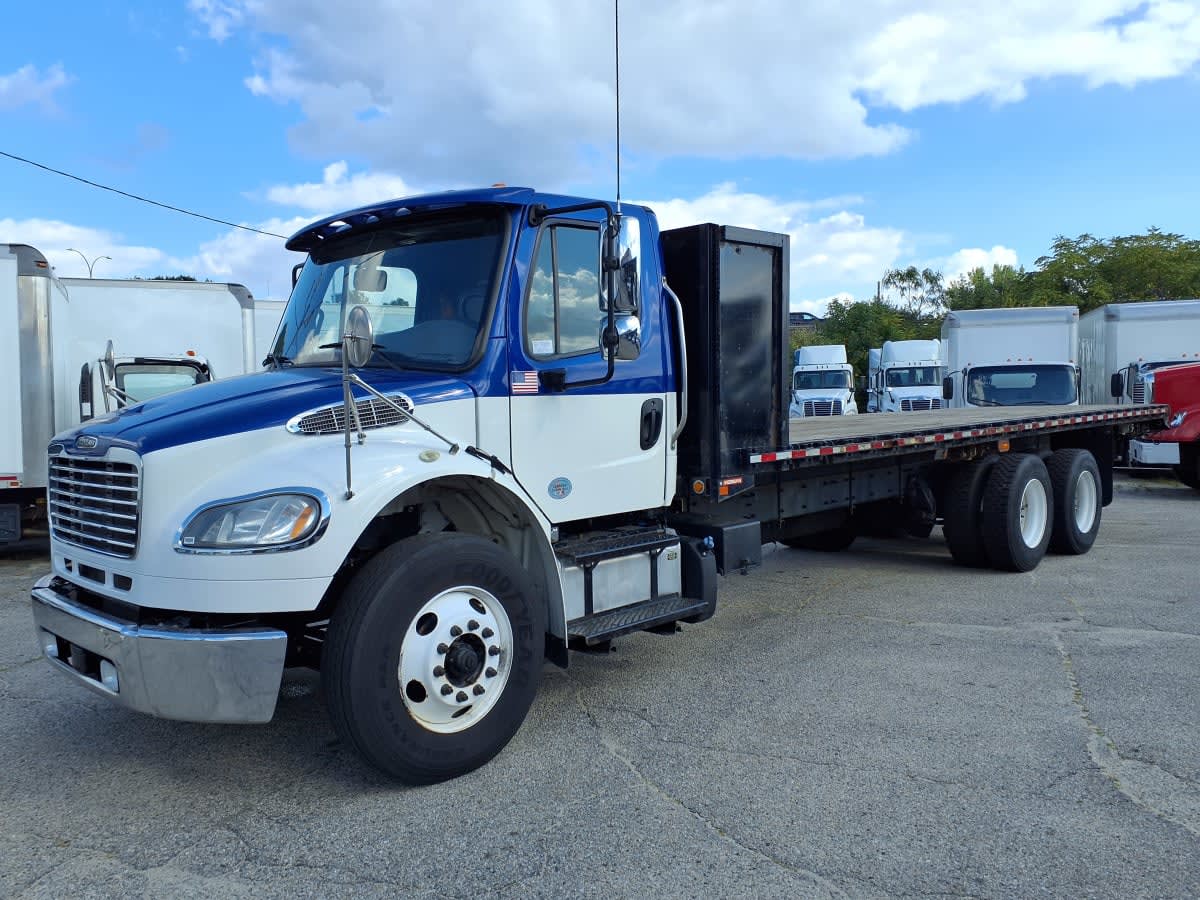 2020 Freightliner M2 106
