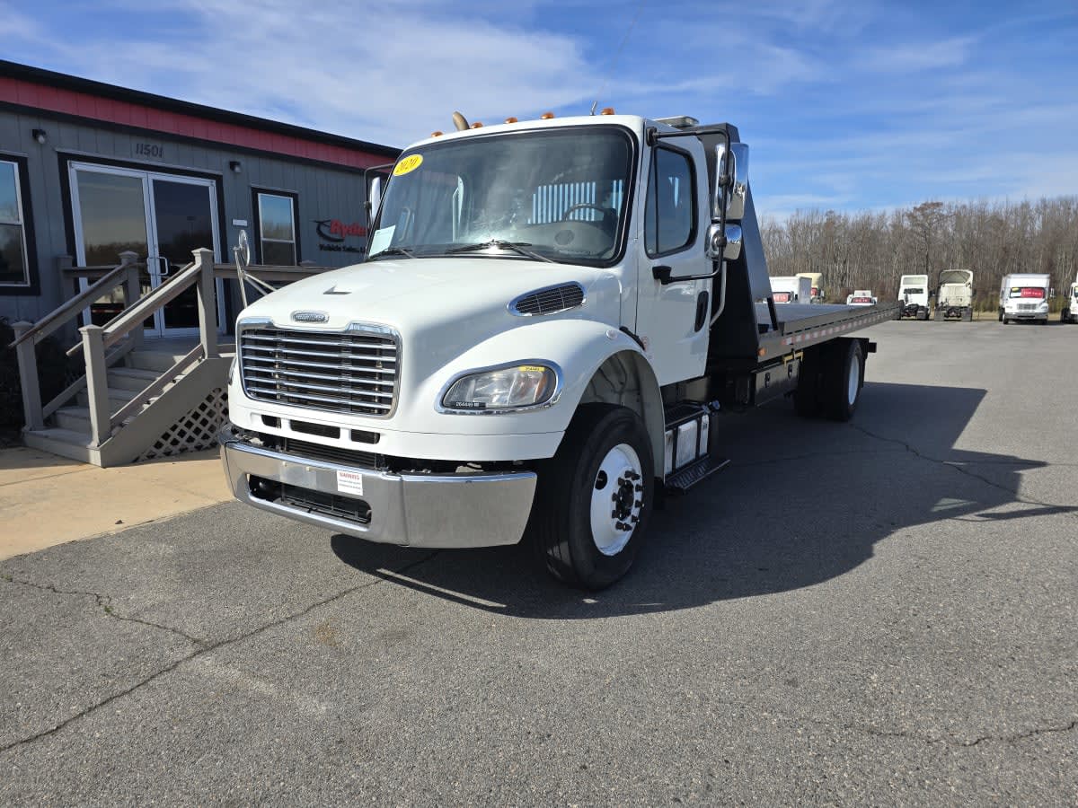 2020 Freightliner M2 106