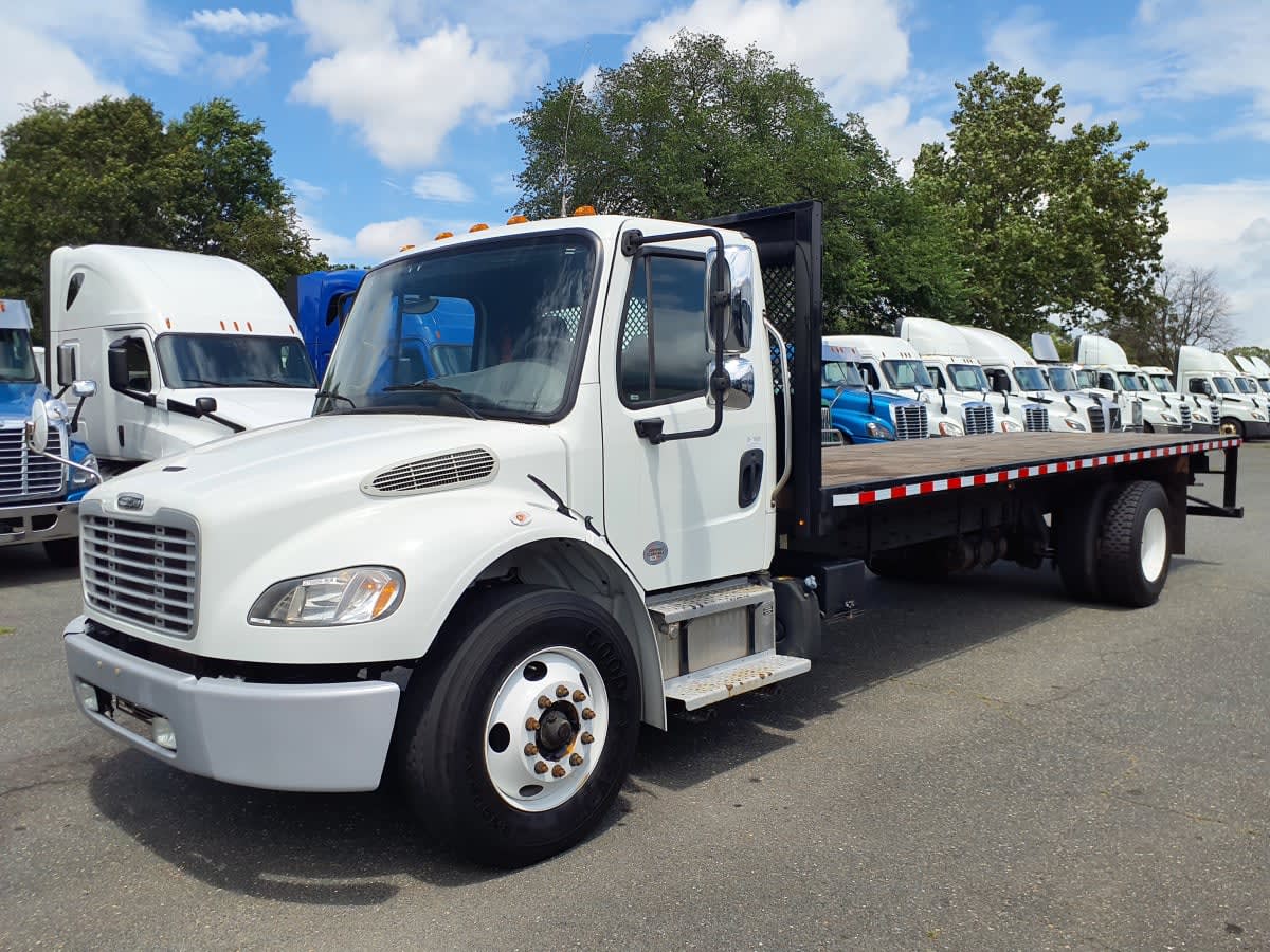 2020 Freightliner M2 106