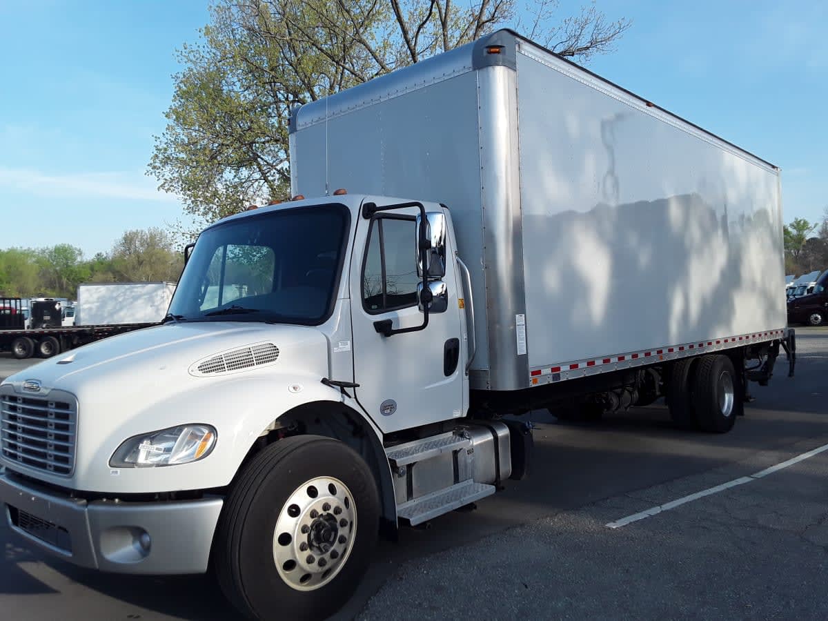 2020 Freightliner M2 106