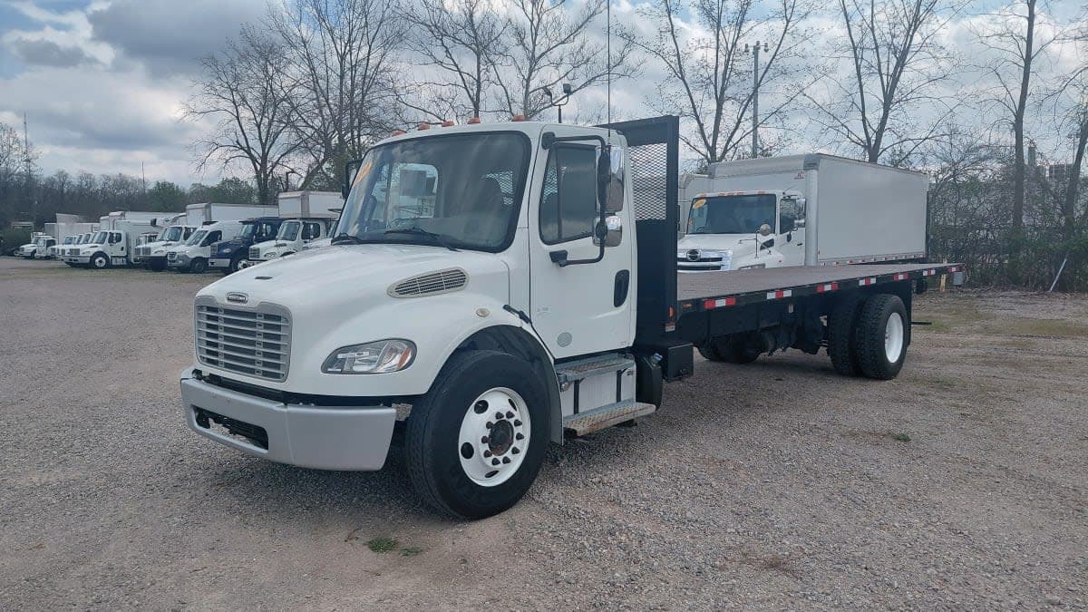 2014 Freightliner M2 106