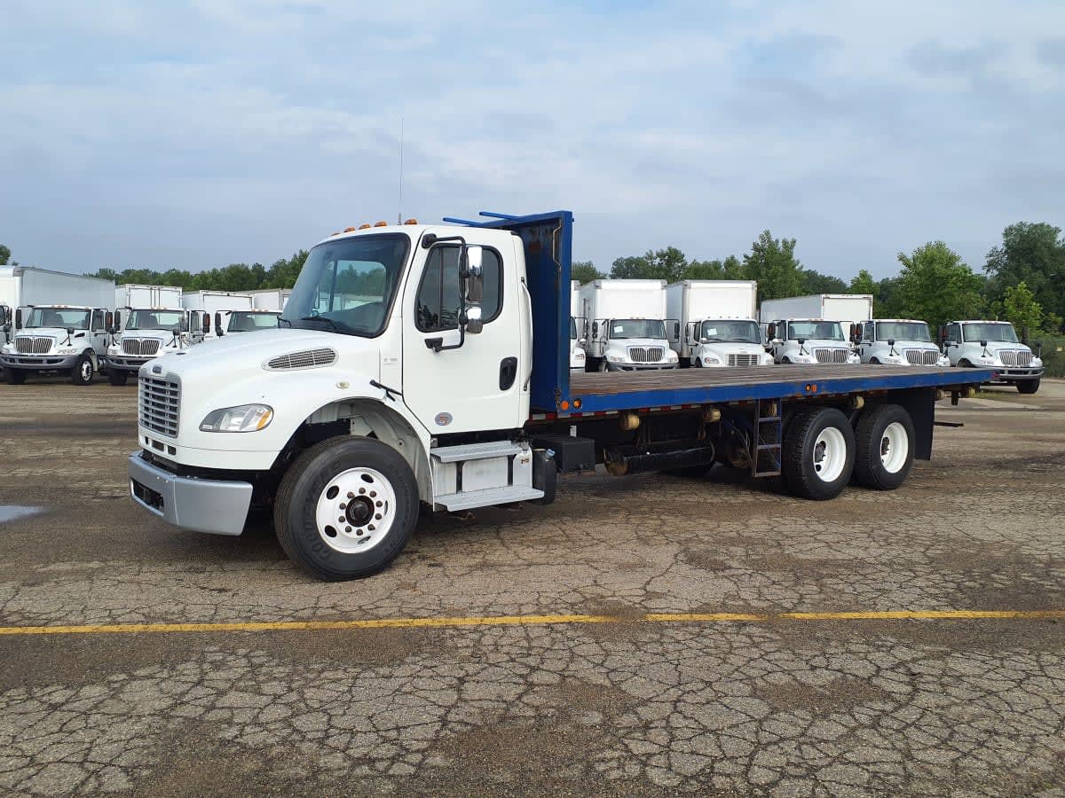 2016 Freightliner M2 106