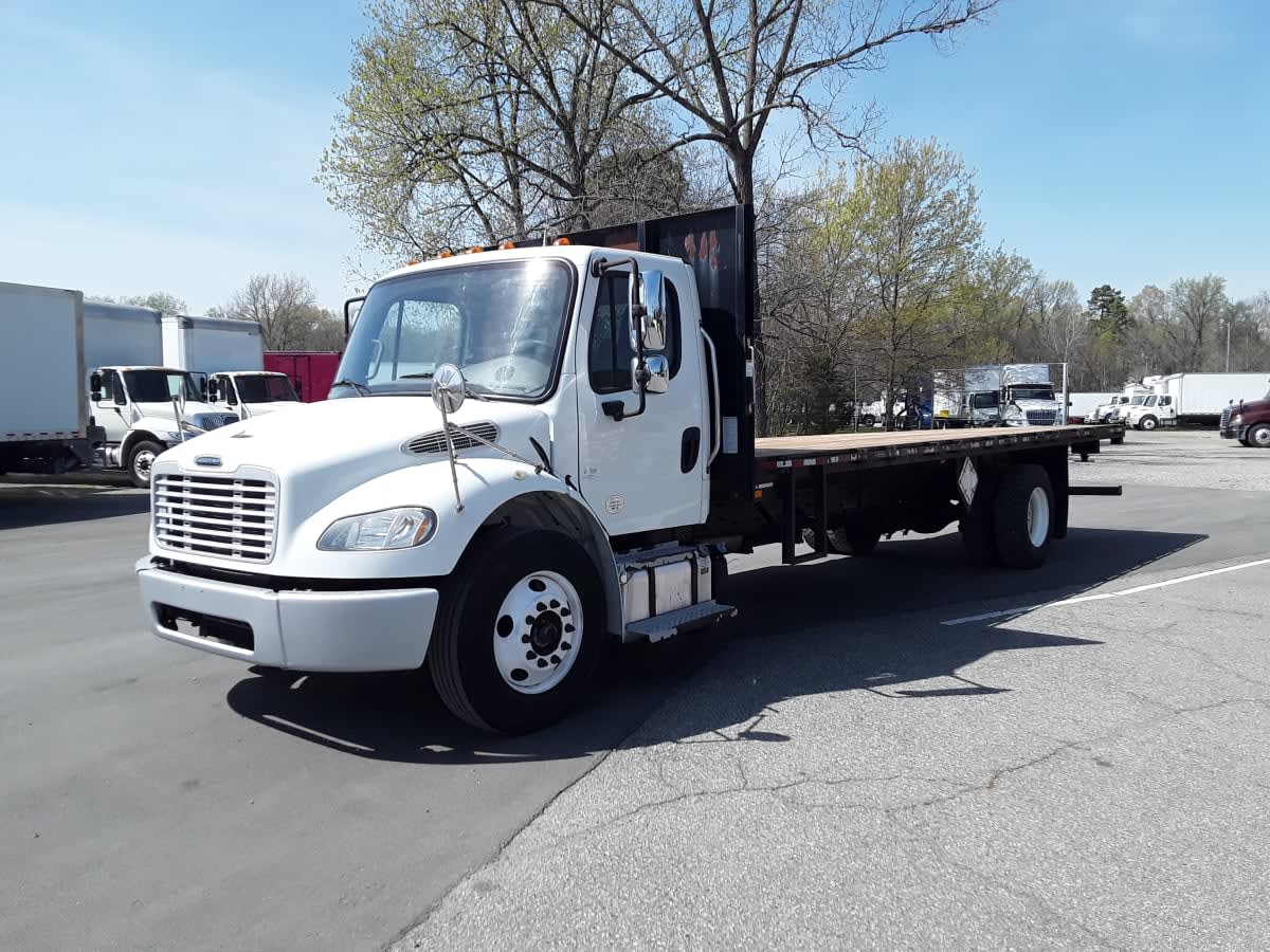 2017 Freightliner M2 106