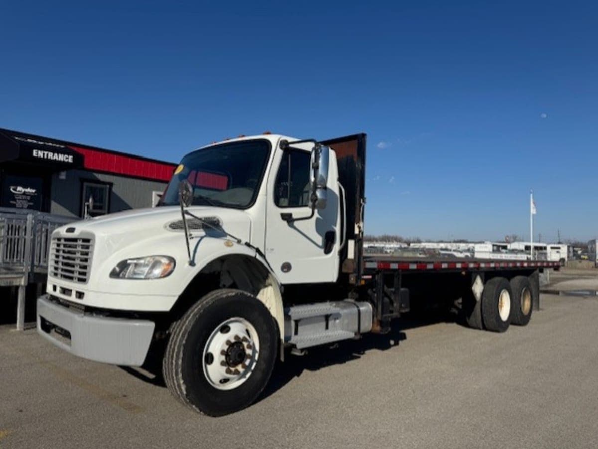 2018 Freightliner M2 106