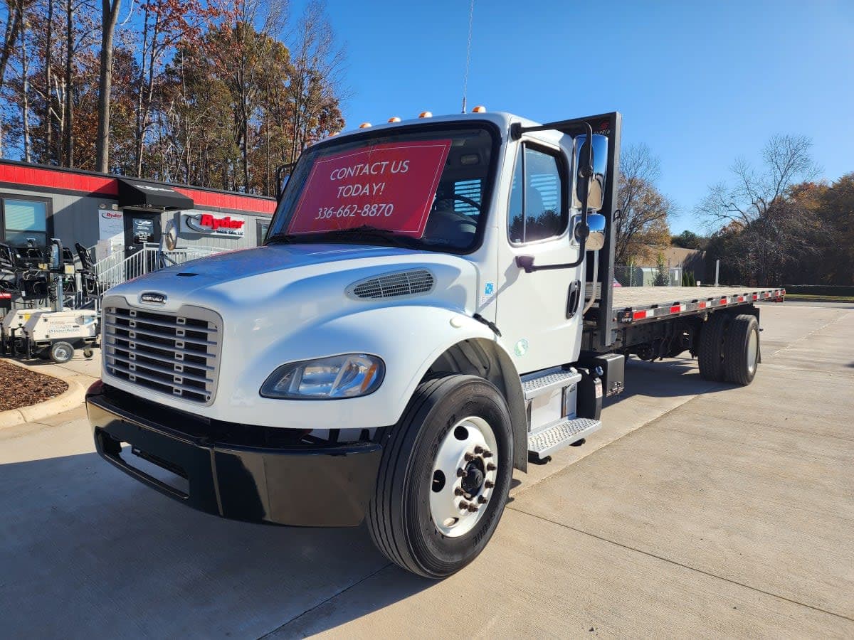 2018 Freightliner M2 106