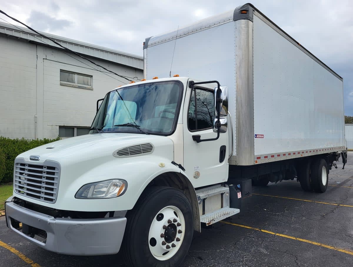2018 Freightliner M2 106