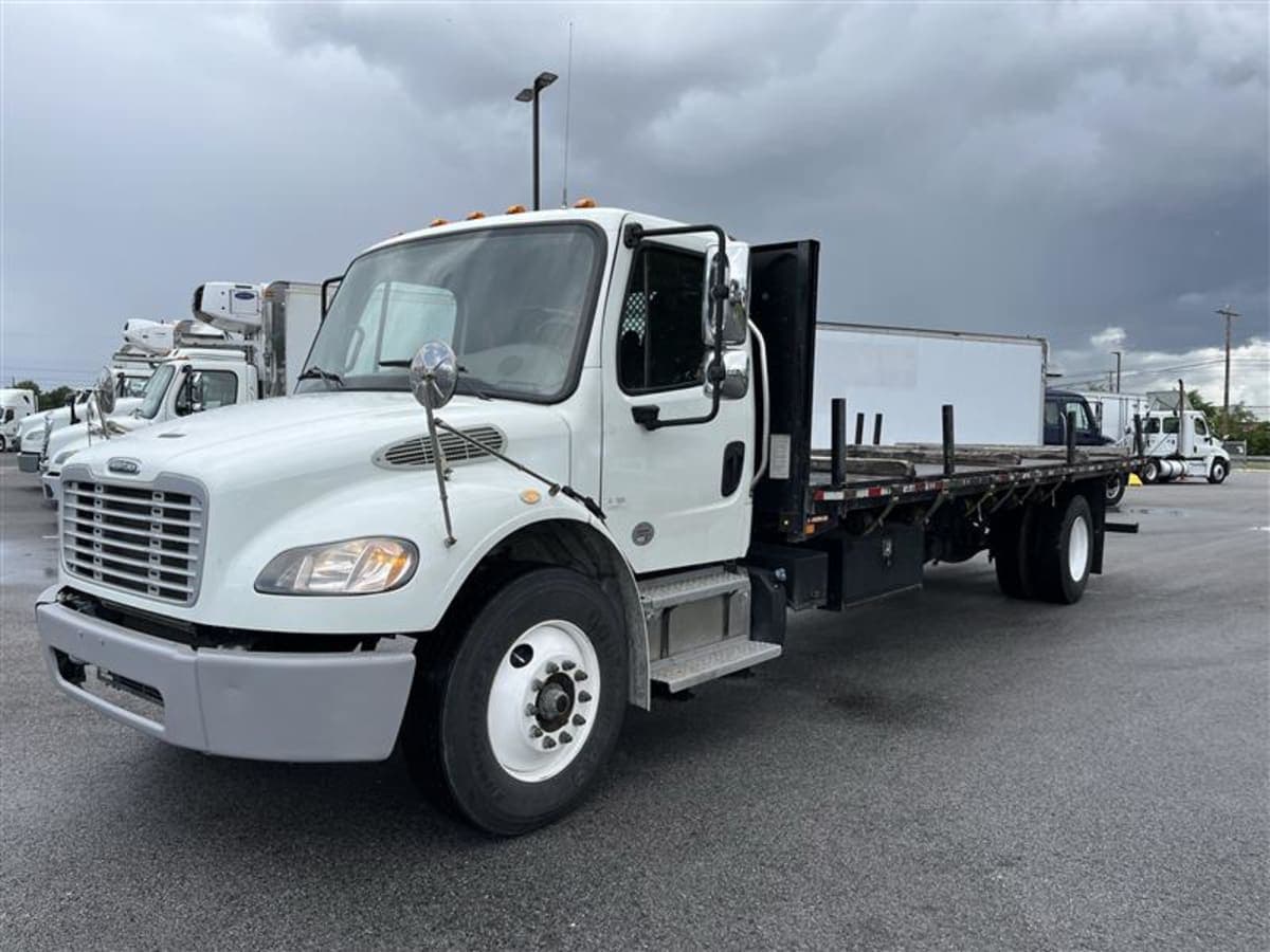 2019 Freightliner M2 106