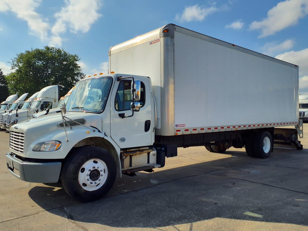 2019 Freightliner M2 106