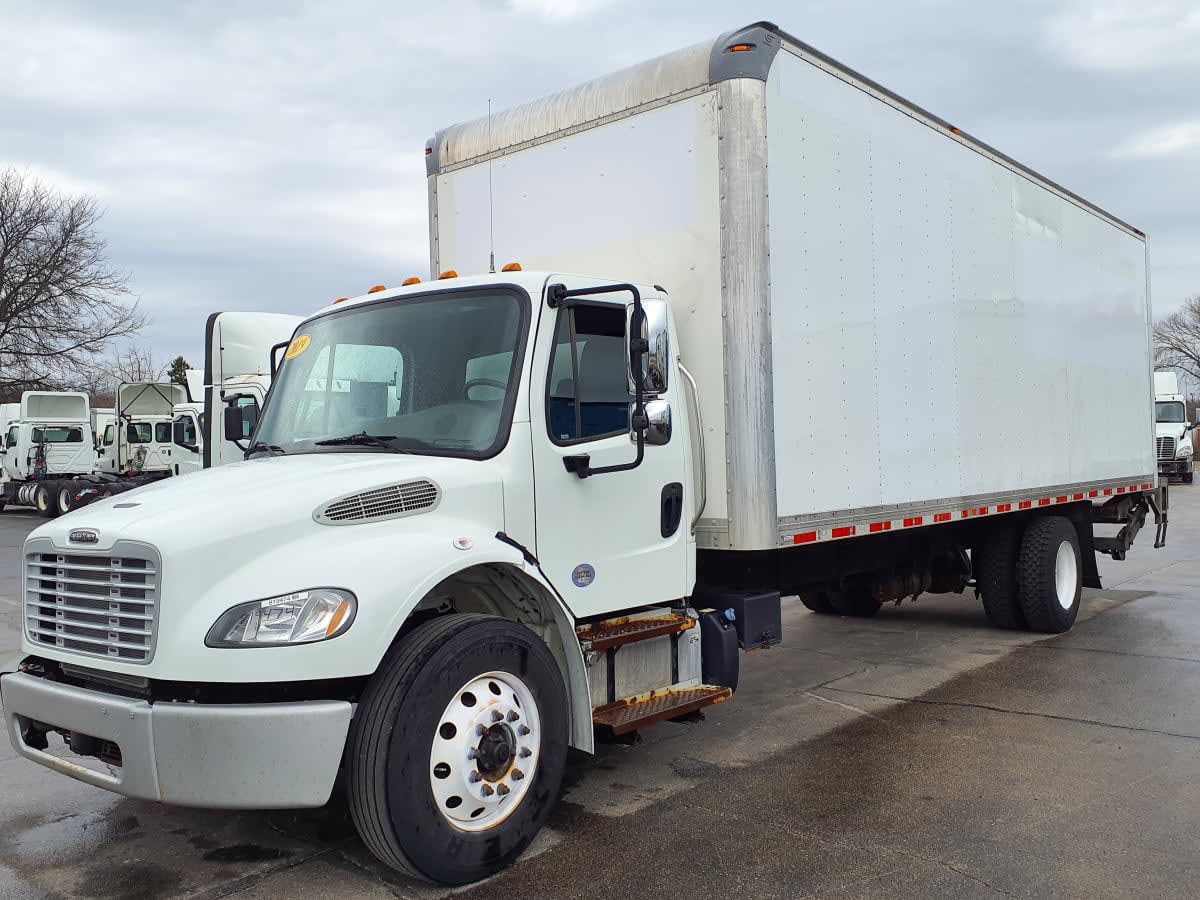 2019 Freightliner M2 106