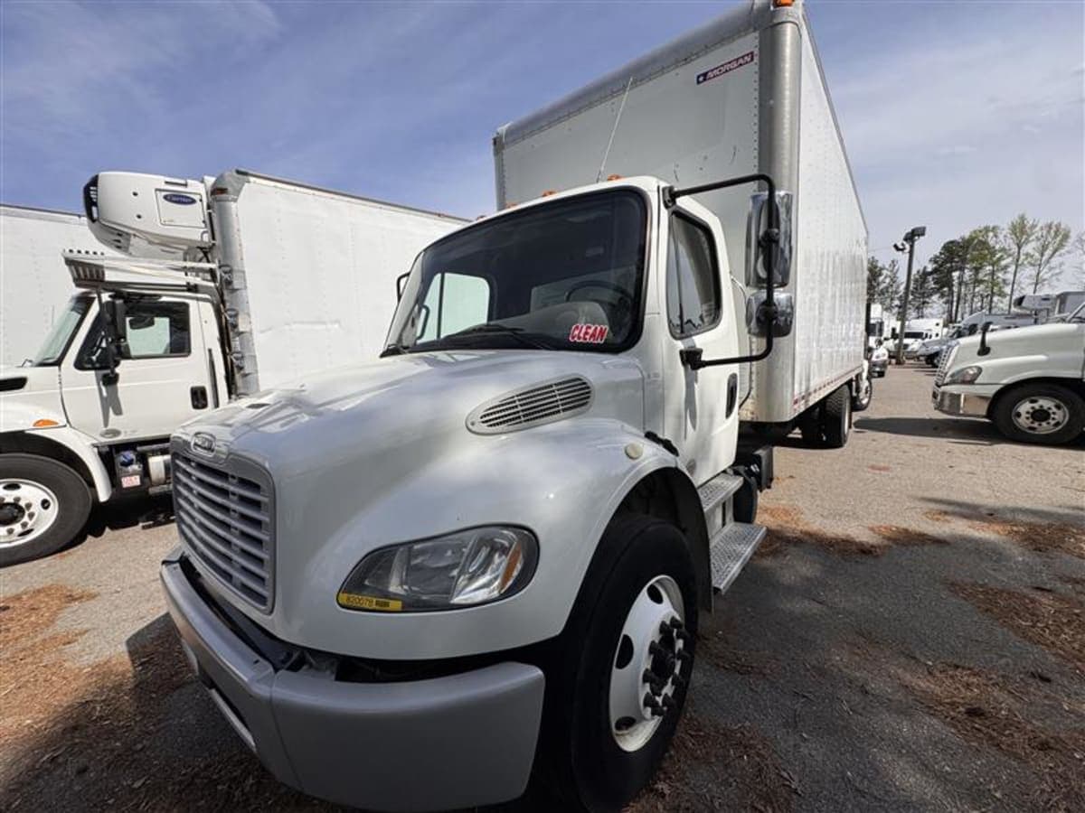 2019 Freightliner M2 106