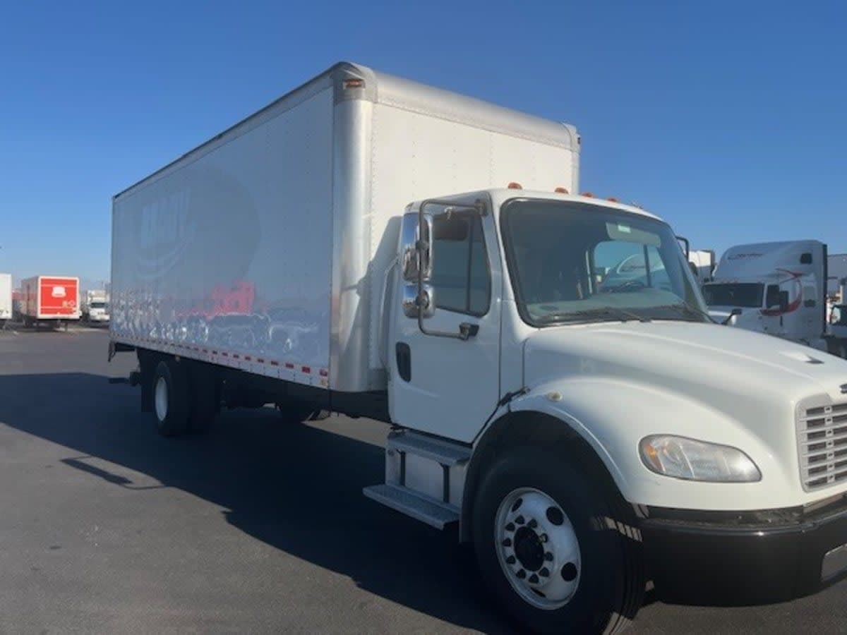 2019 Freightliner M2 106
