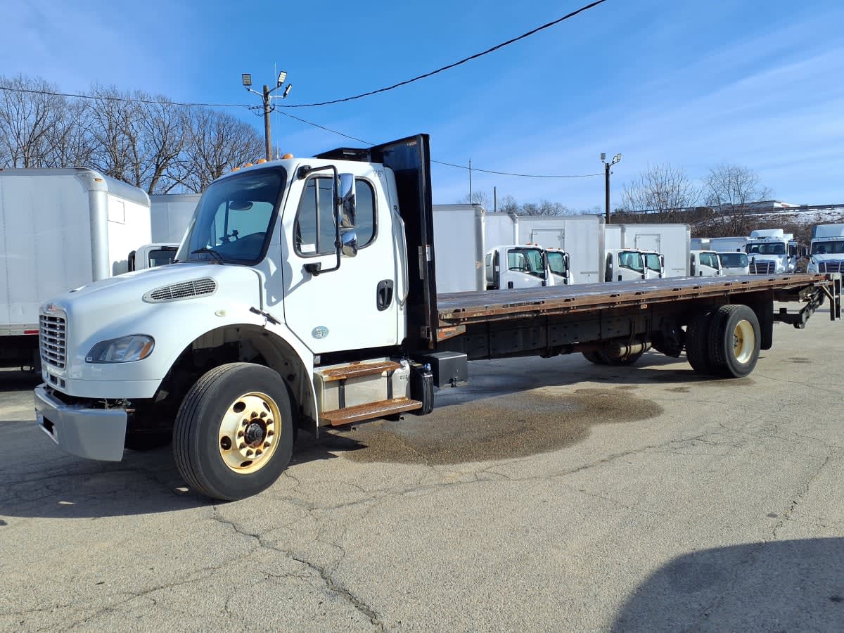 2019 Freightliner M2 106