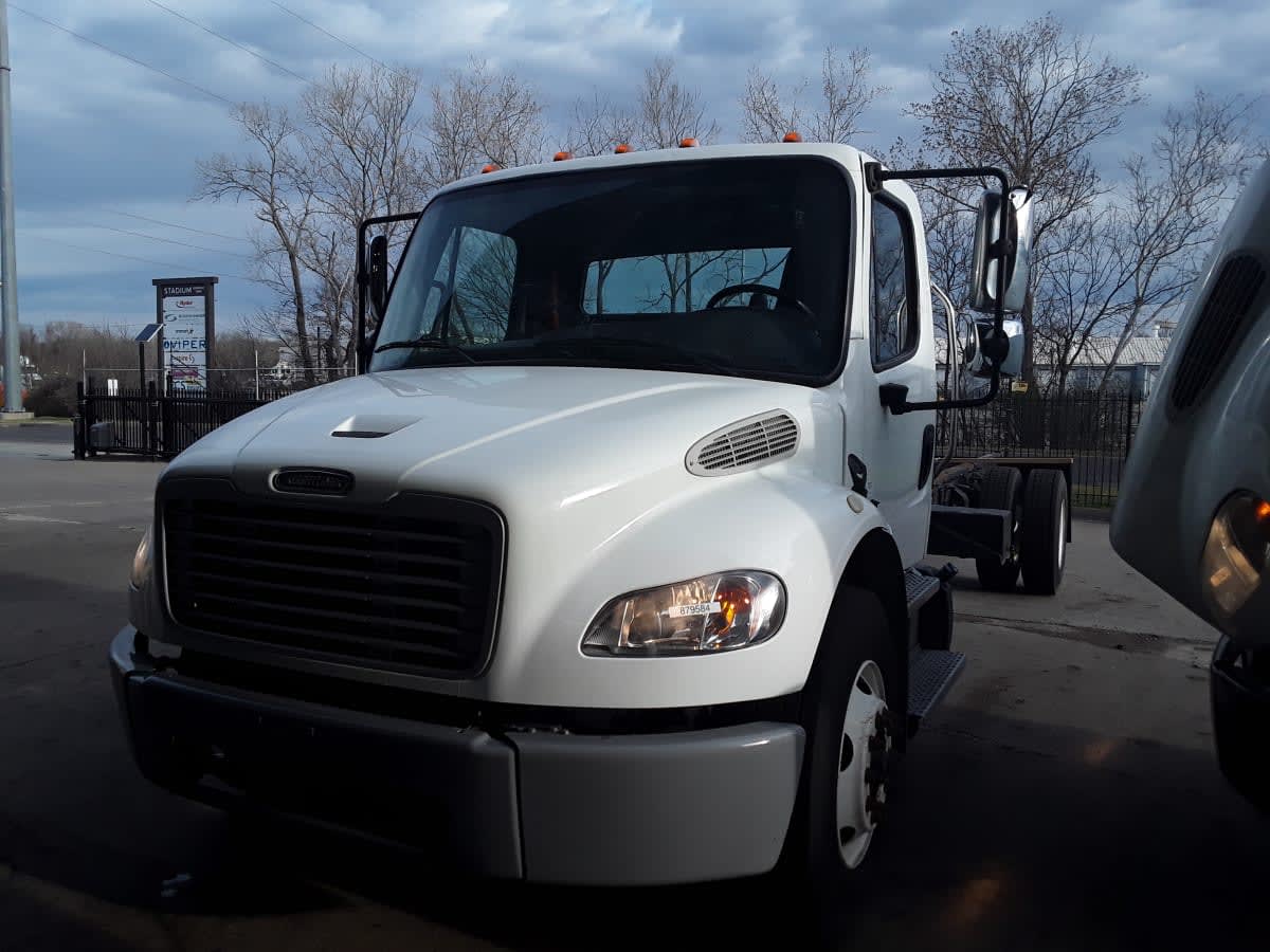 2020 Freightliner M2 106