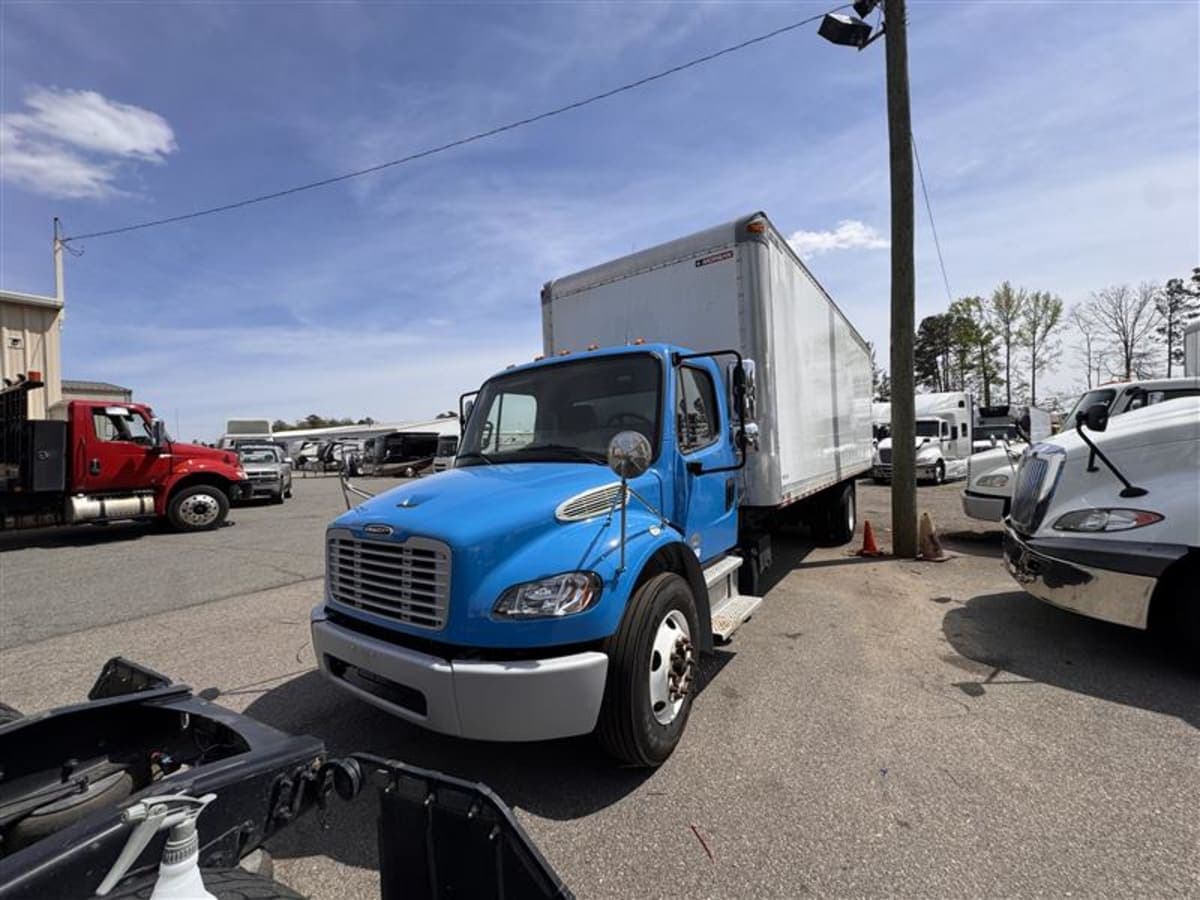 2020 Freightliner M2 106