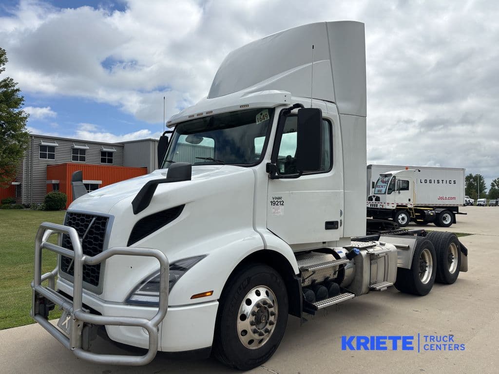 2019 Volvo VNR 660