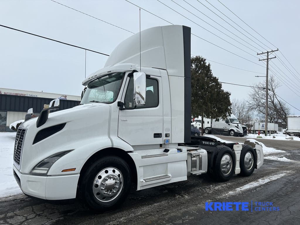 2020 Volvo VNR 660