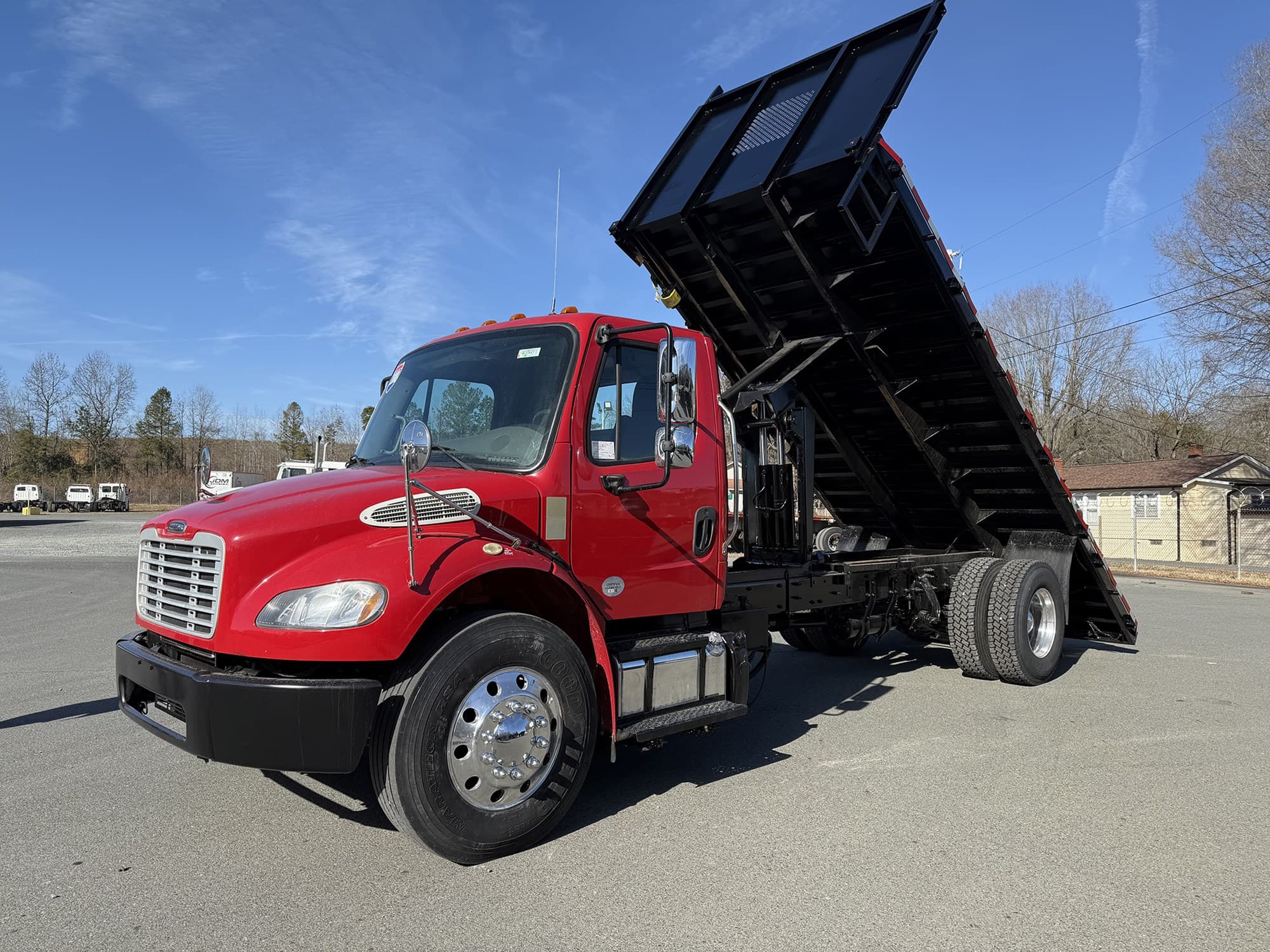 2018 Freightliner M2 106
