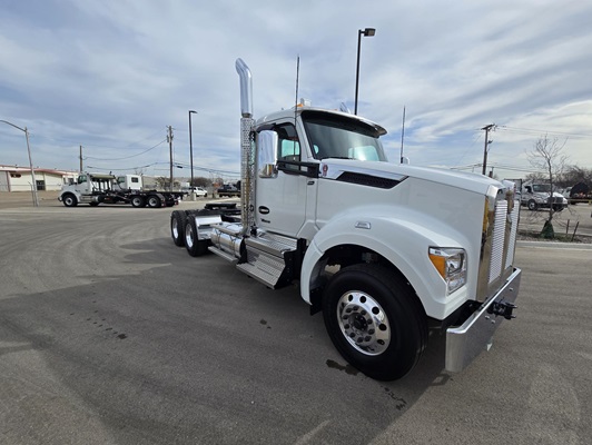 2026 Kenworth T880