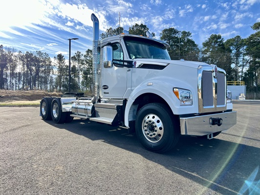 2026 Kenworth T880