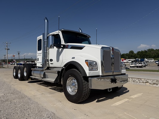 2026 Kenworth T880