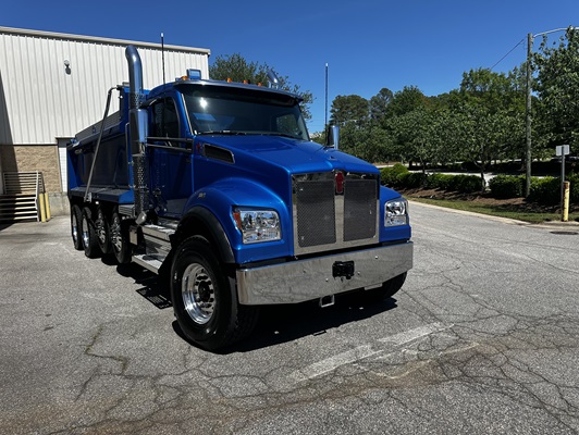 2027 Kenworth T880