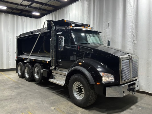 2027 Kenworth T880