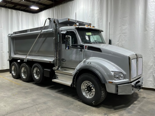 2027 Kenworth T880