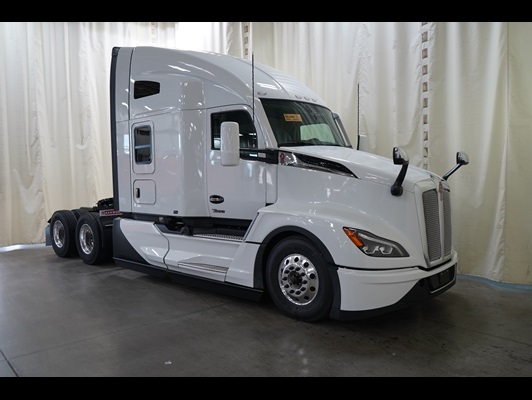 2027 Kenworth T680