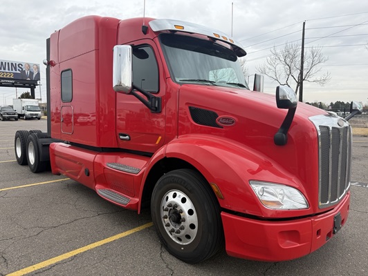 2022 Peterbilt 579