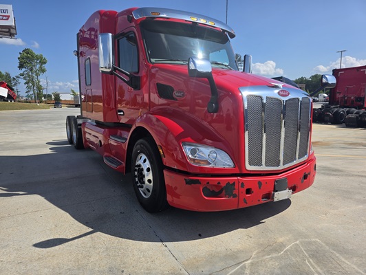 2022 Peterbilt 579