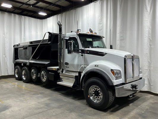 2027 Kenworth T880