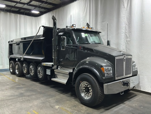 2027 Kenworth T880