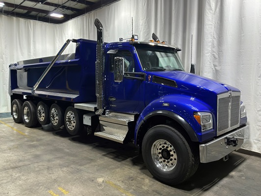 2027 Kenworth T880