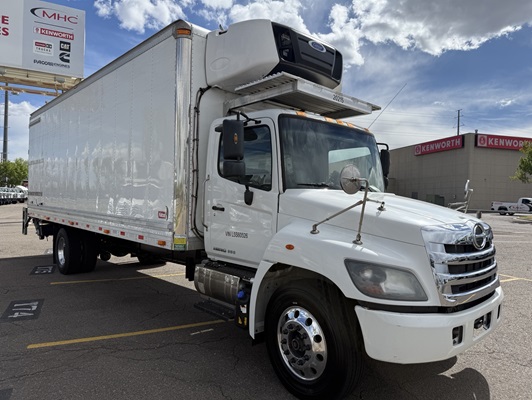 2020 Hino 338