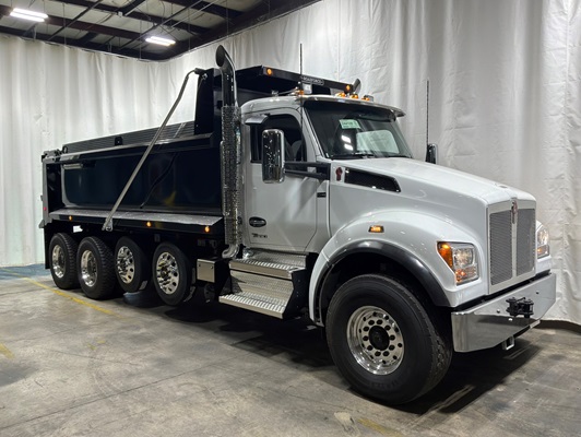 2027 Kenworth T880